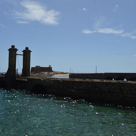Bright, Modern Apartment In The Heart Of Arrecife Eksteriør billede
